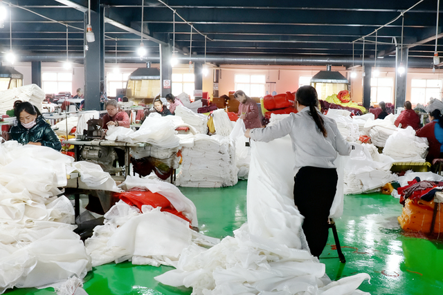 jumbo plastic mesh bag Cutting and Sewing Workshop