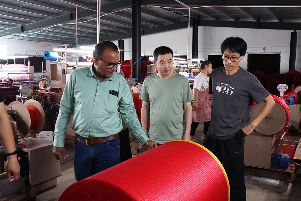 custom PE mesh bag Customer Visit